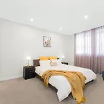 Luxuary 3 Bedroom Apt With Large Internal Space